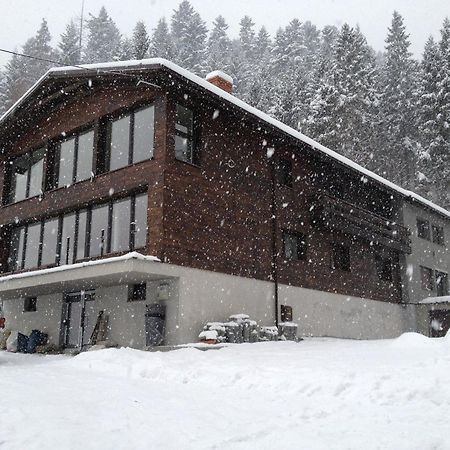 什切尔克卡罗琳卡旅馆公寓 外观 照片